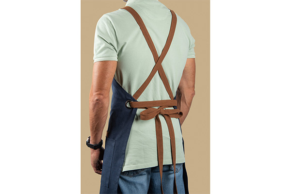 forklæde blå bagfra